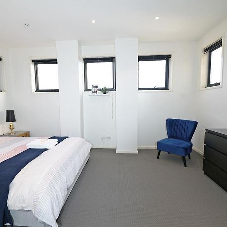 Luxury 7Brm Entire House Lakeview Blackswans Wifi Bbq Resort Point Cook Esterno foto