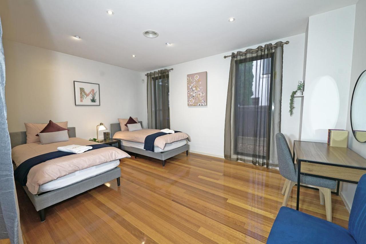 Luxury 7Brm Entire House Lakeview Blackswans Wifi Bbq Resort Point Cook Esterno foto