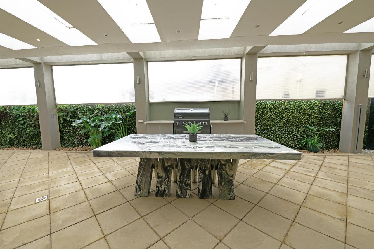 Luxury 7Brm Entire House Lakeview Blackswans Wifi Bbq Resort Point Cook Esterno foto