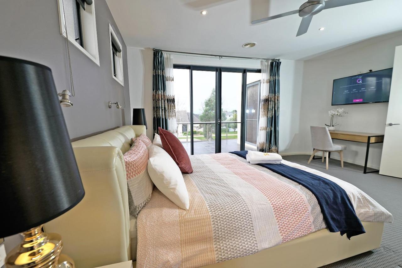 Luxury 7Brm Entire House Lakeview Blackswans Wifi Bbq Resort Point Cook Esterno foto