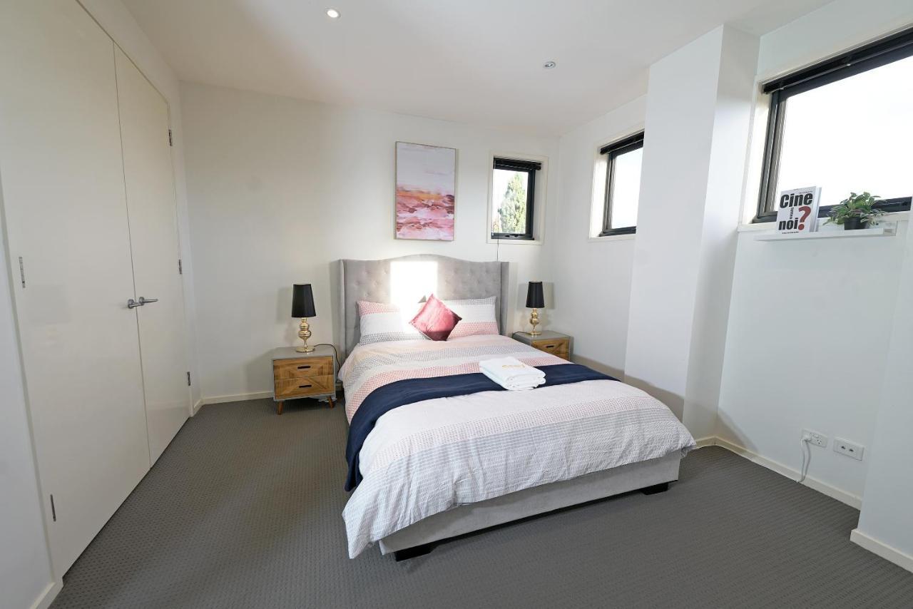 Luxury 7Brm Entire House Lakeview Blackswans Wifi Bbq Resort Point Cook Esterno foto